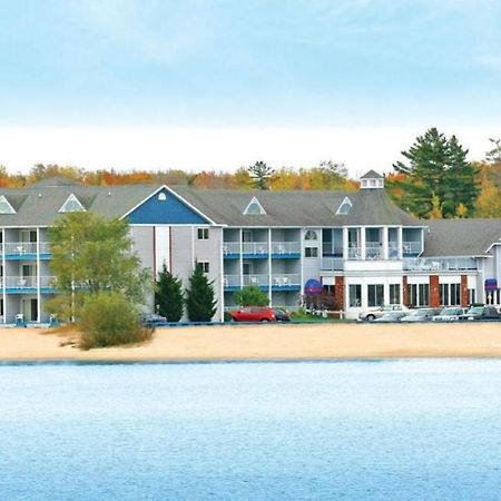 Ramada By Wyndham Mackinaw City Waterfront Extérieur photo